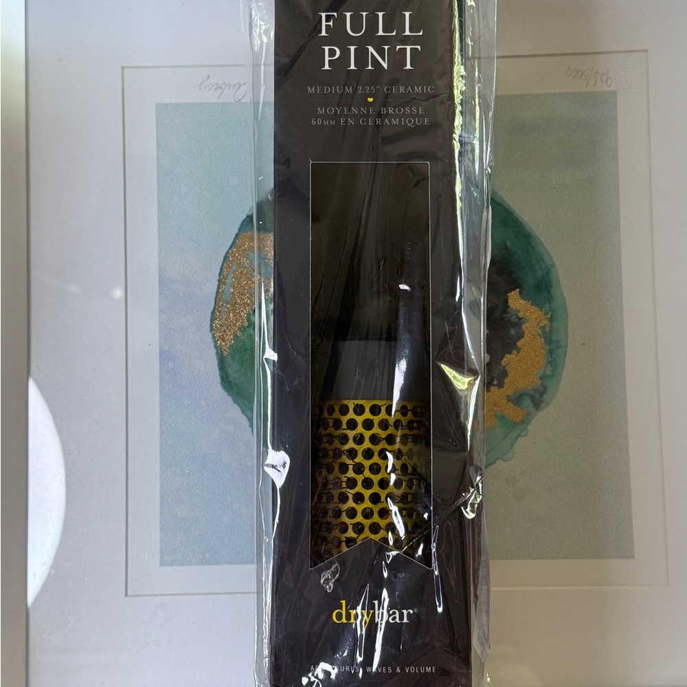 Drybar Full Pint Medium Ceramic Brush - Black and Yellow